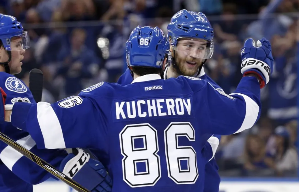 Hedman målskytt – i Tampas rekordmatch