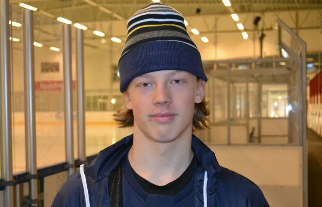 Nästa generation Juhlin redo att göra avtryck i blågult: ”Inte samma typ av spelare som pappa”