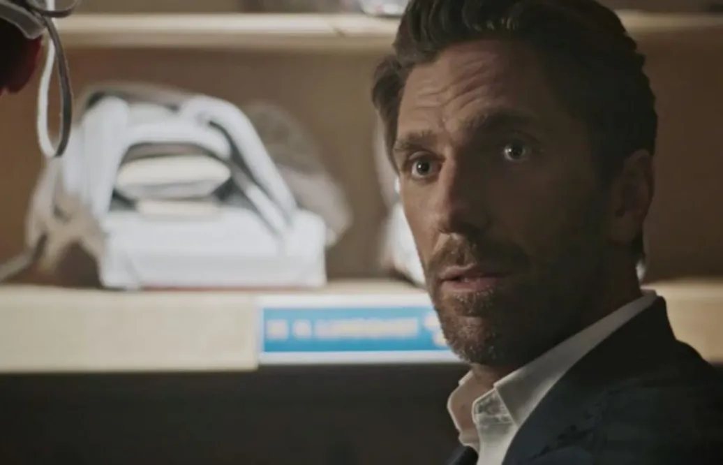 VIDEO: Vem har snott Henrik Lundqvists schampo?