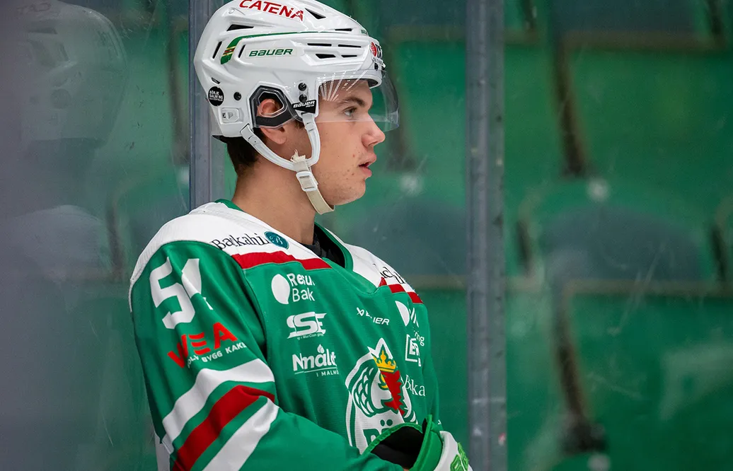 Mora värvar 18-årige Joel Olerot - till A-laget