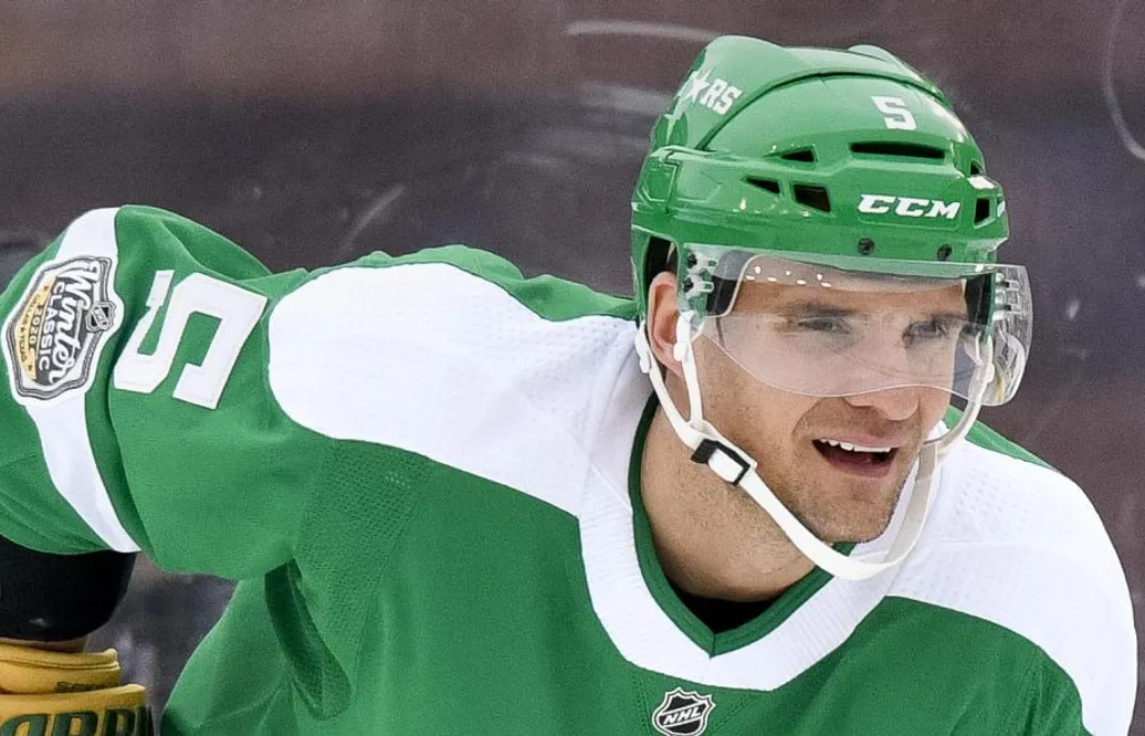 Dallas förlänger med veteranen