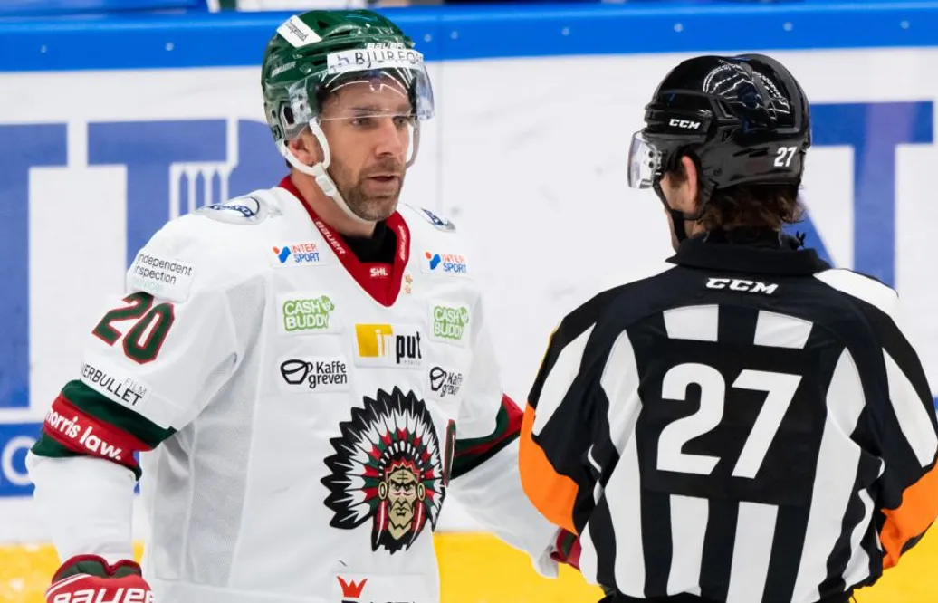 Vändningen: Joel Lundqvist anmäls efter domarknuffen