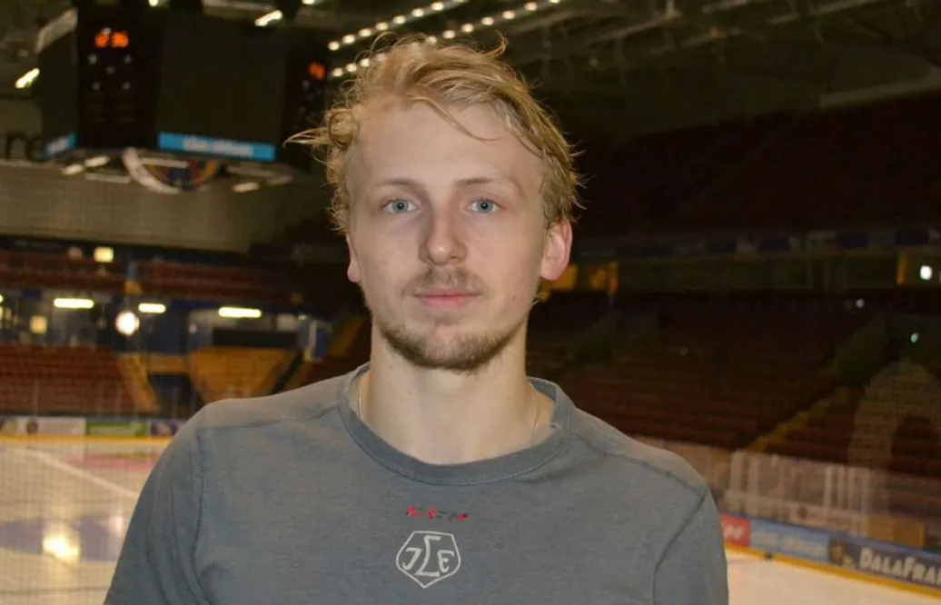 Allsvenska backen stannar i Hockeyettan: ”Det bästa för hans karriär”