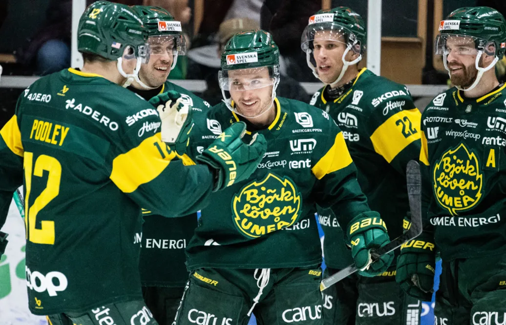 Alex Hutchings tvåmålsskytt för Björklöven i segern mot Västerås