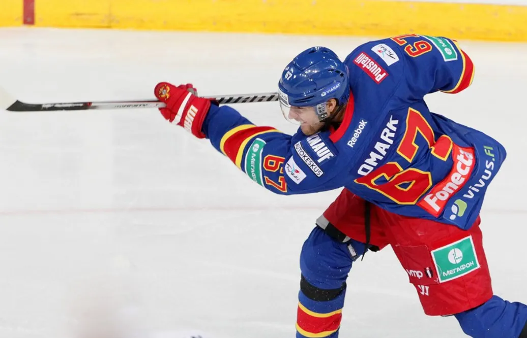 VIDEO: Omark bjöd på en liten bit hockeylördagsgodis