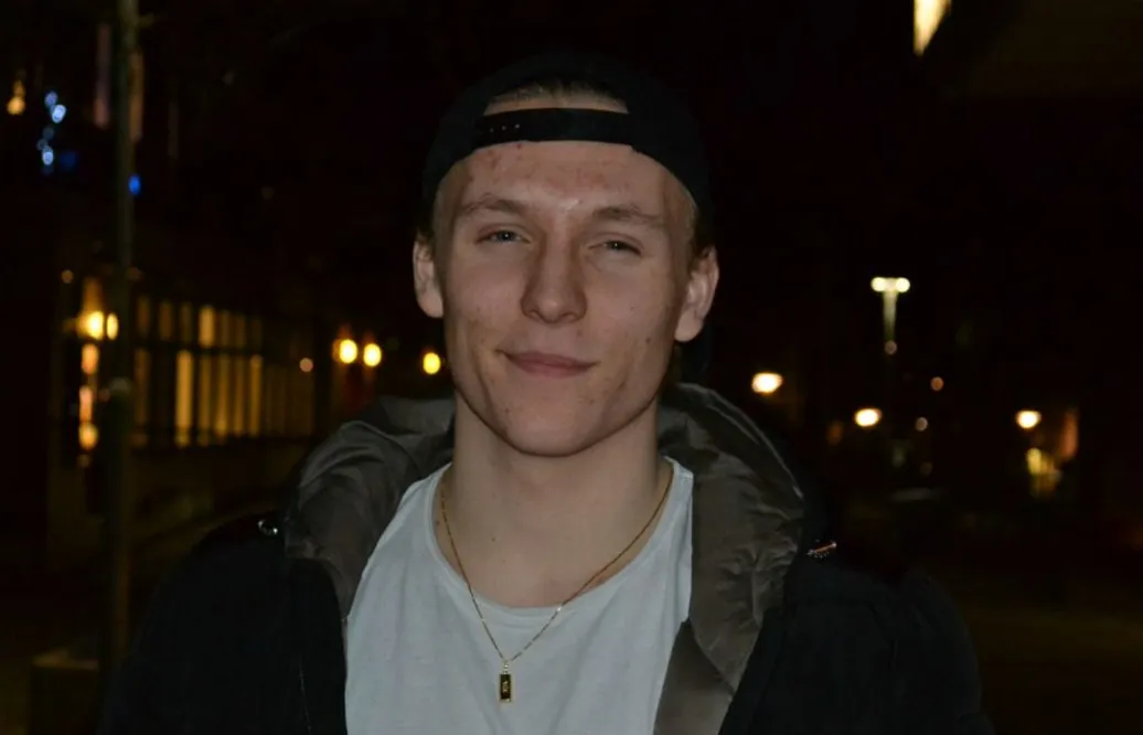 Höll på att sluta – nu har talangen debuterat i SHL: ”Funderade över vem jag var utanför hockeyn”