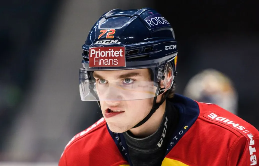 Rankar William Eklund som etta inför NHL-draften