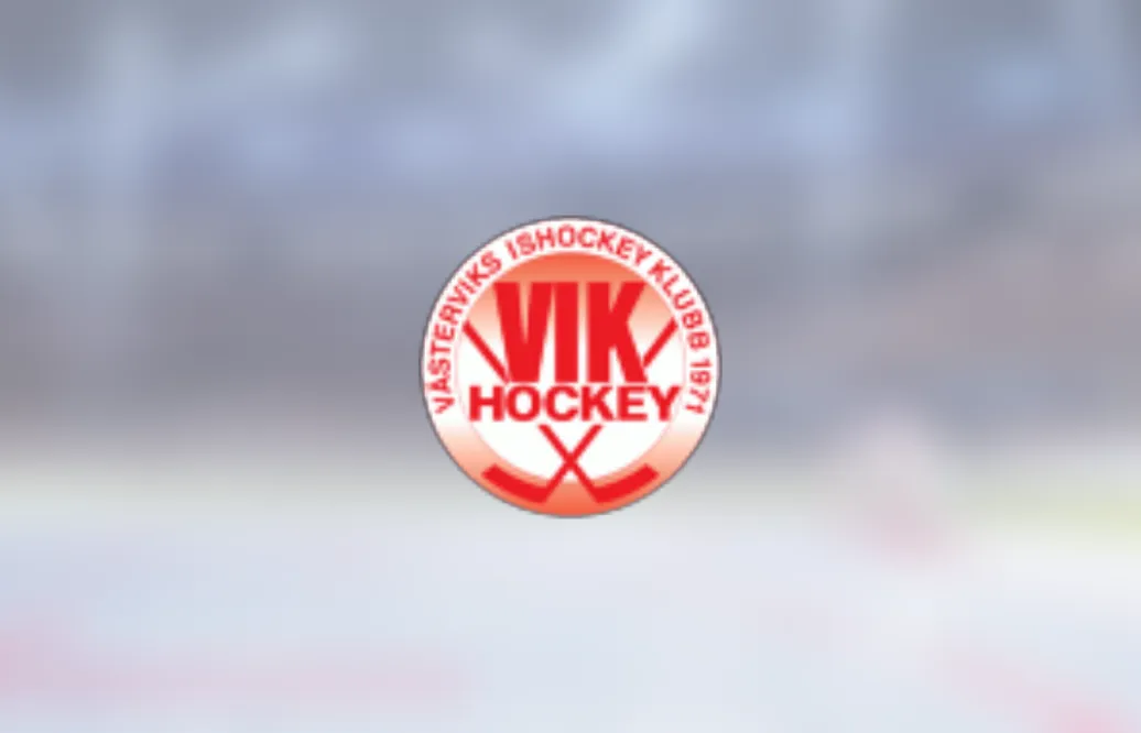 Forwarden Isak Salqvist förlänger med Västerviks IK