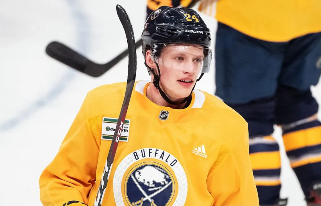 Svenske backen tillbaka i Sabres igen