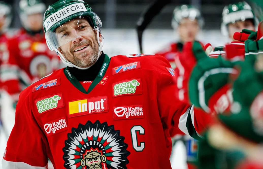 Joel Lundqvist förlänger med Frölunda