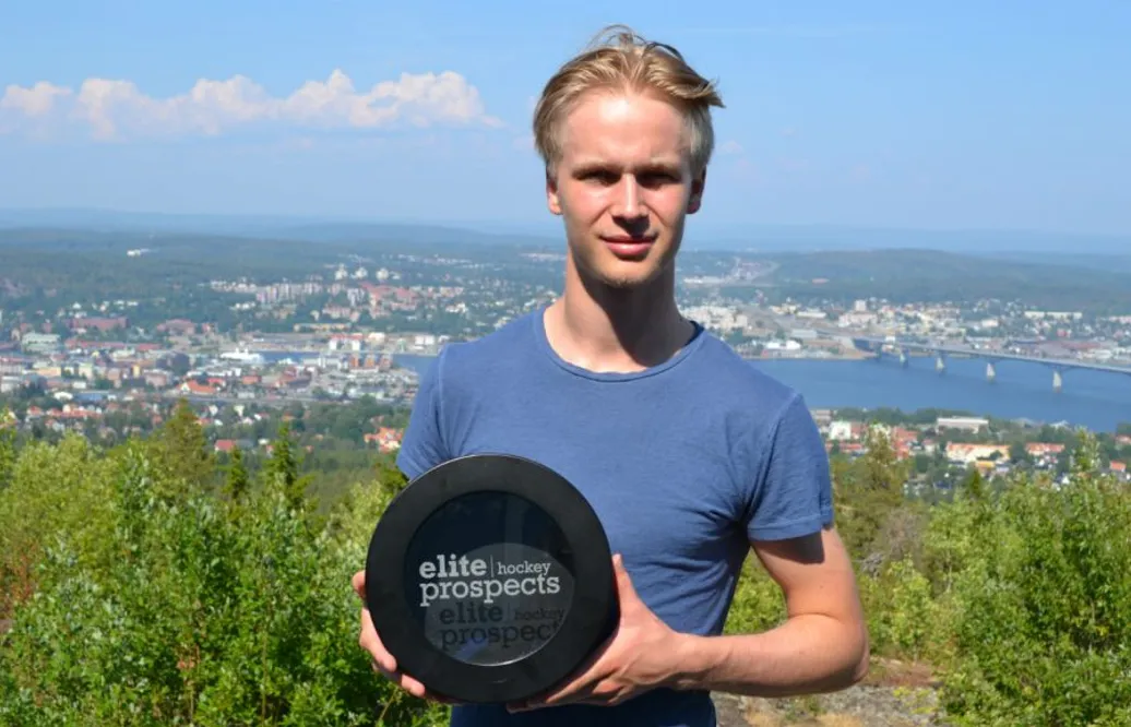 En värdig vinnare av Elite Prospects Award 2018: ”Jag är stolt”