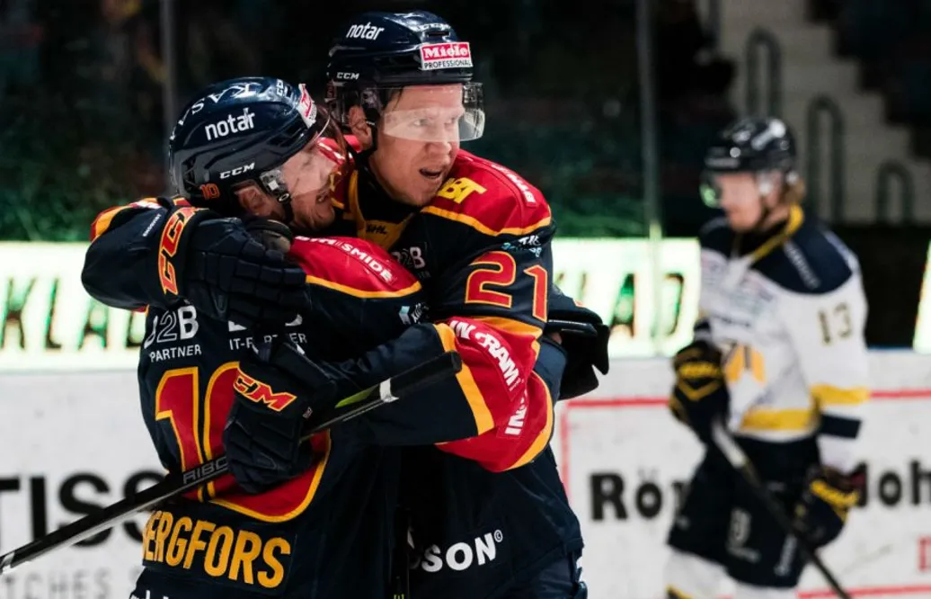Djurgården kopplade greppet om andraplatsen – efter Bergfors dubbel