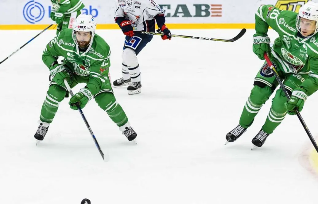 De ryktas vara på väg bort från SHL-klubben – trots kontrakt