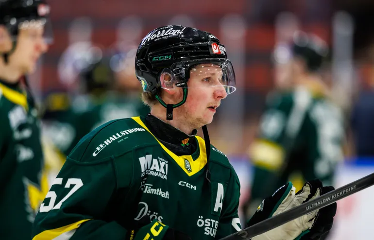 Kalle Johansson lämnar sitt Östersund.