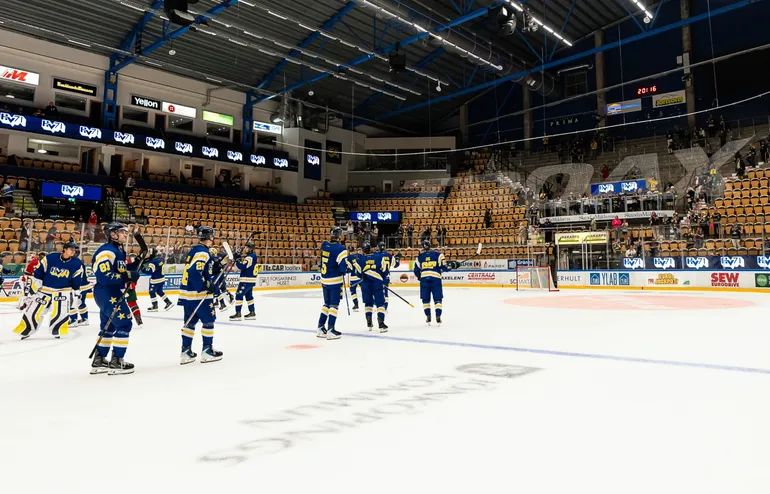 HV71 letar nyförvärv inför SHL-premiären.