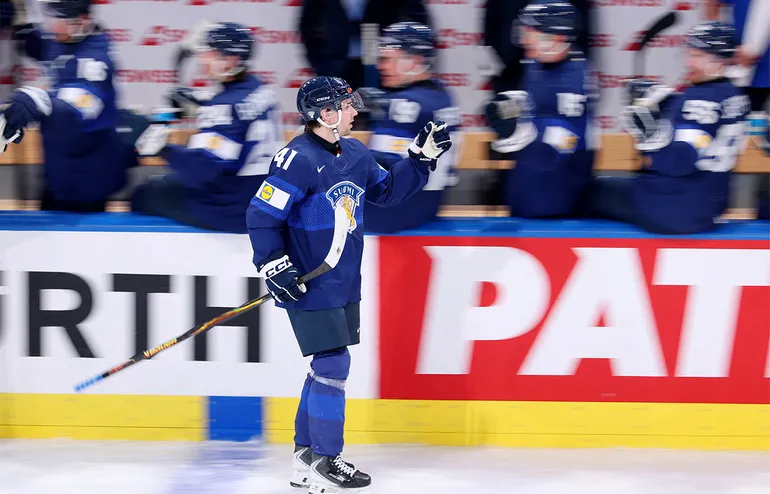 Finland höll nollan - och gjorde fyra backmål