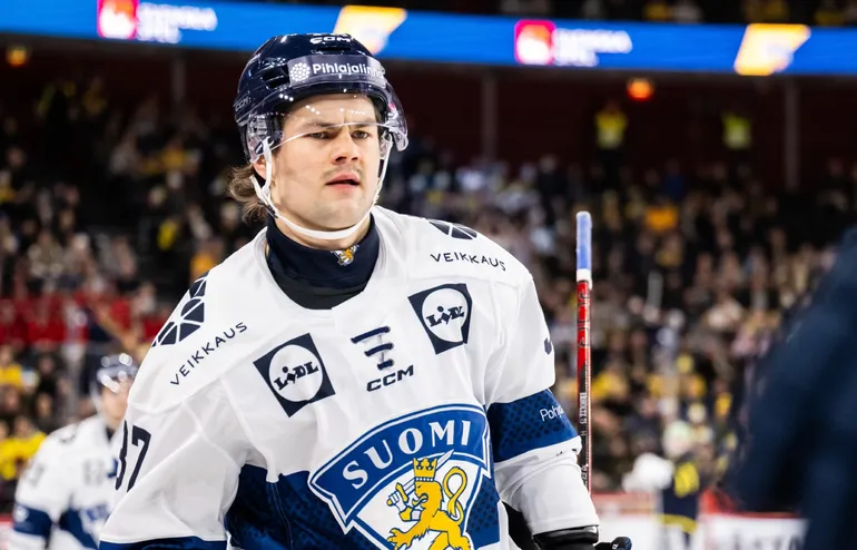 Jagades av SHL-klubbar - stannar i Finland