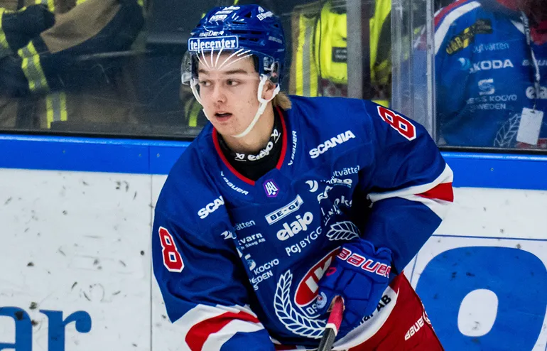 Axel Elofsson toppar backarnas poängliga i HockeyAllsvenskan.