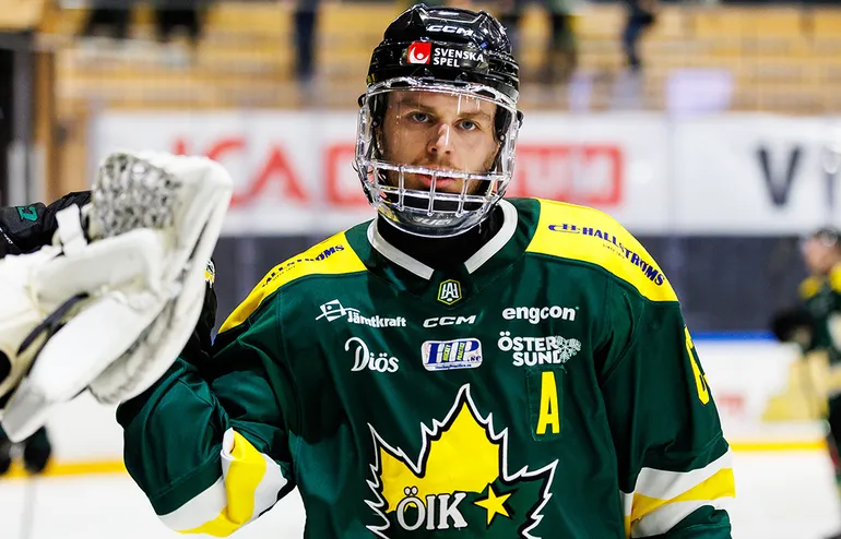 Kaptenen hjälte i premiären