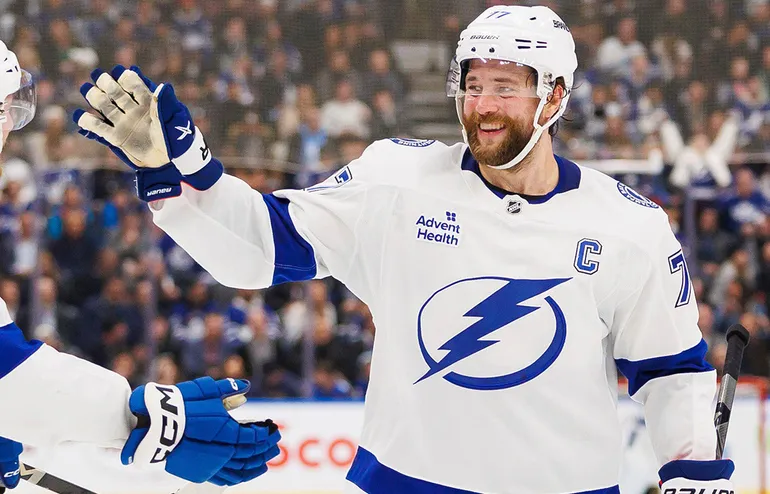 Victor Hedman uttagen i All-Star Team