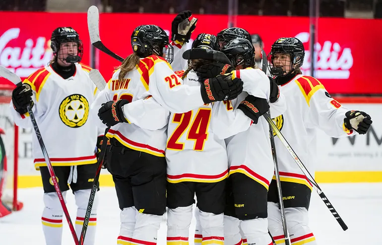 Brynäs dominerar i SDHL - ny överkörning