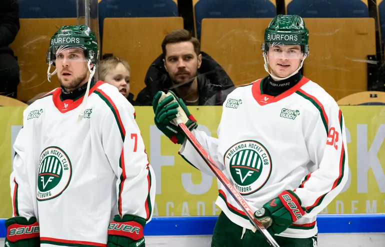 Henrik Tömmernes och Filip Cederqvist förlänger sina avtal med Frölunda
Foto: Carl Sandin / BILDBYRÅN