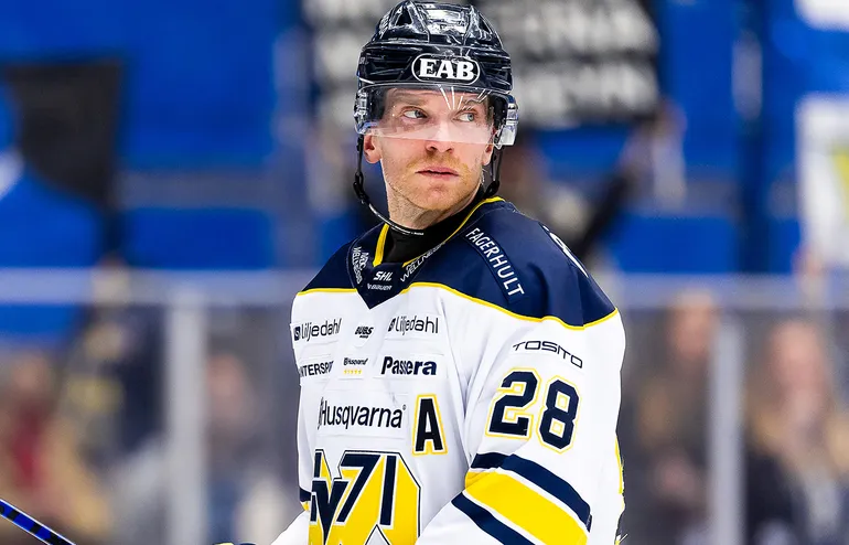 Joonas Nättinen flyttar till Tyskland. 