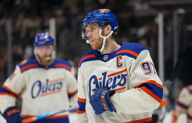 Connor McDavid slog NHL-rekord i natt.