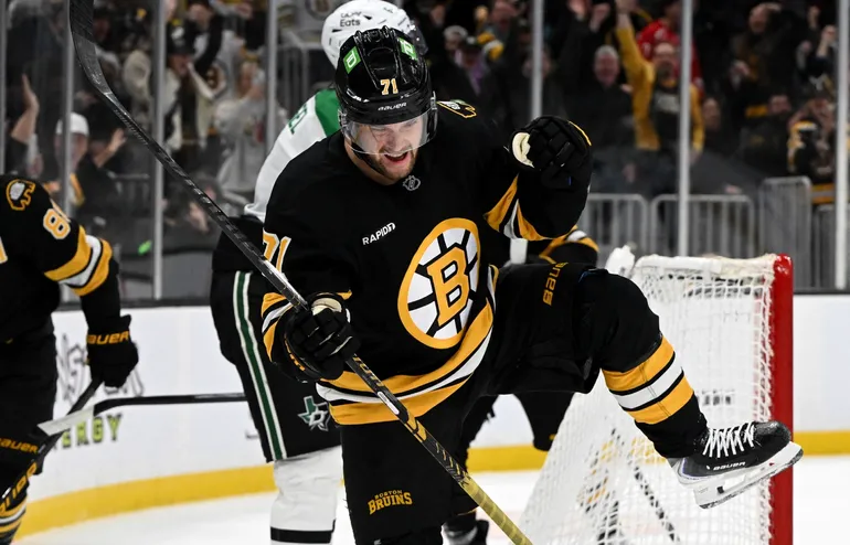 Viktor Arvidsson i Boston.