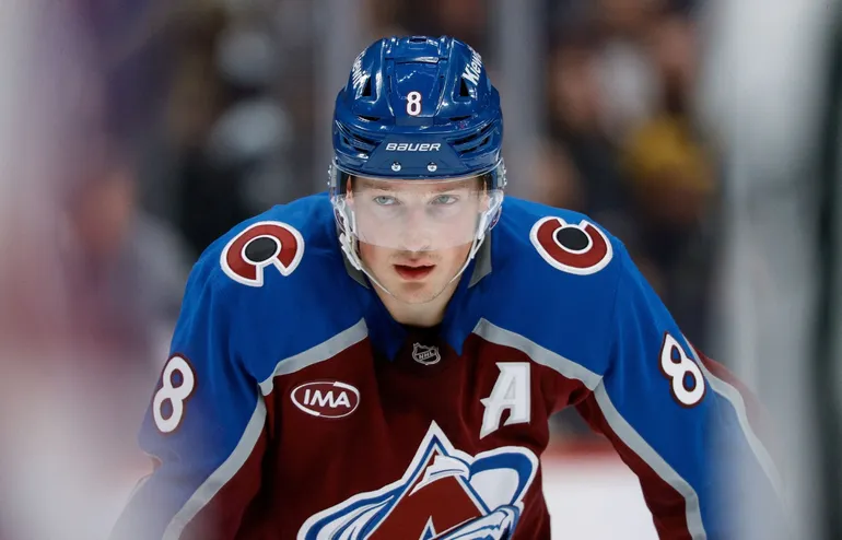 Cale Makar blir bäst betald i NHL-historien.