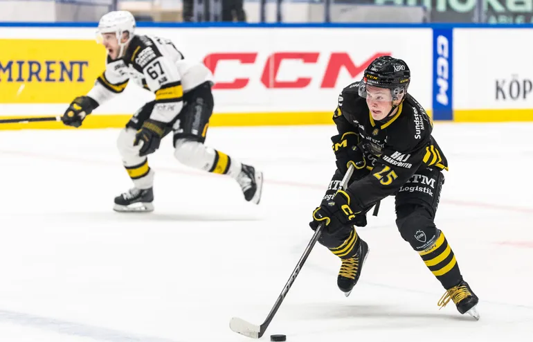Före detta AIK-talangen klar för spel i Hockeyettan