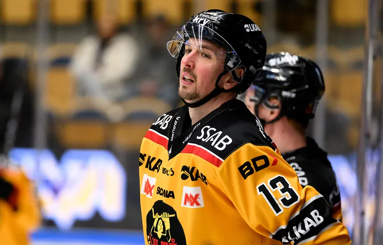 Spelade skadad: "Fick sprutor mot smärtan"