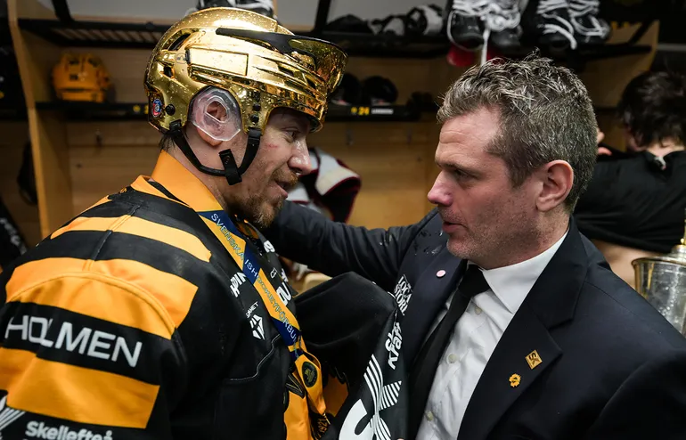 Pär Lindholm ger svar kring framtiden i Skellefteå AIK.