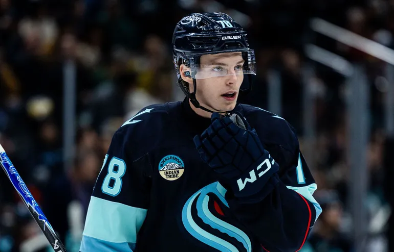Förre SHL-talangen skickas ned – efter två NHL-matcher