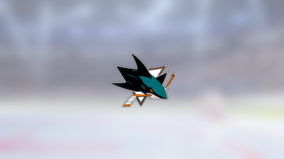 Jonah Gadjovich förlänger med San Jose Sharks - Hockeysverige