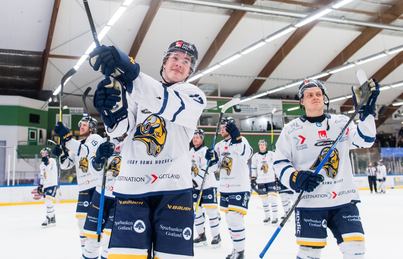 Visby/Roma fick drömstart mot Karlskrona HK - Hockeysverige