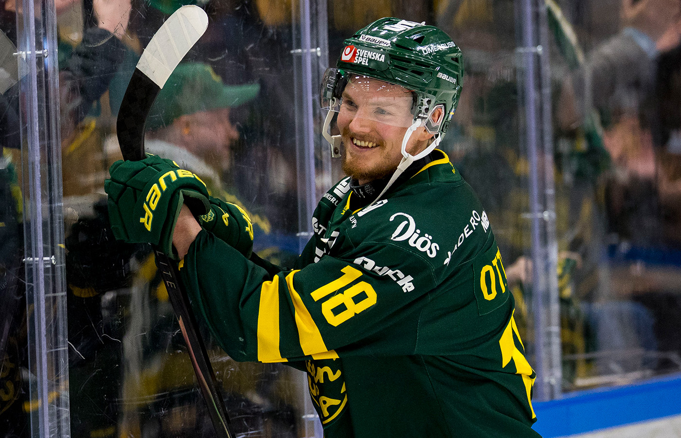 Följer med upp till SHL − presenteras på scen - Hockeysverige