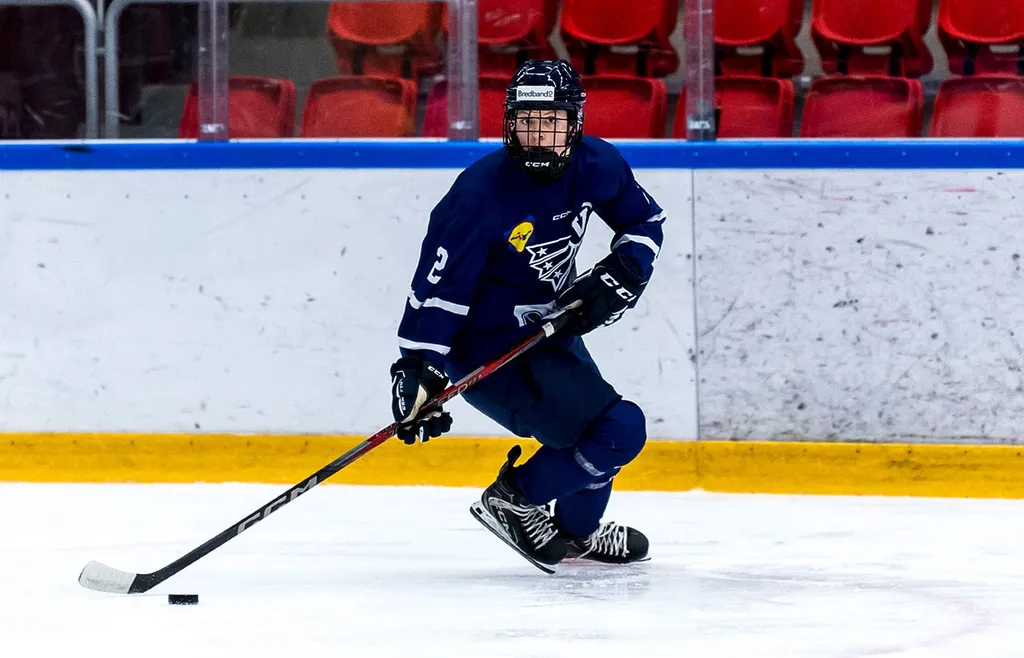 Förra året var Douglas Johnsson en av TV-puckens bästa backar