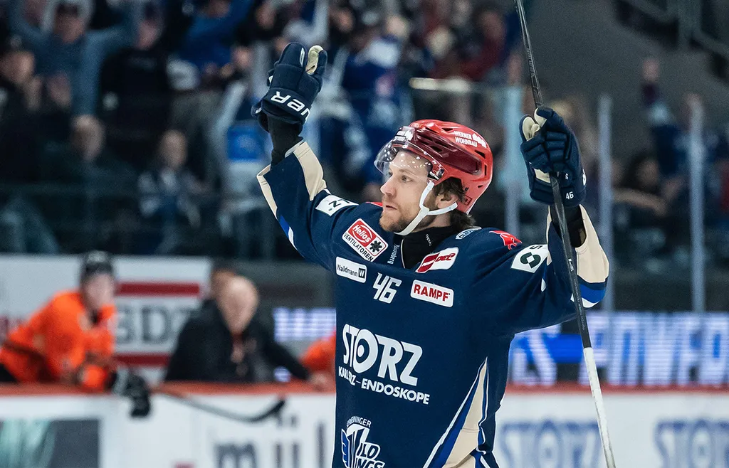 Eric Martinsson firar ett mål