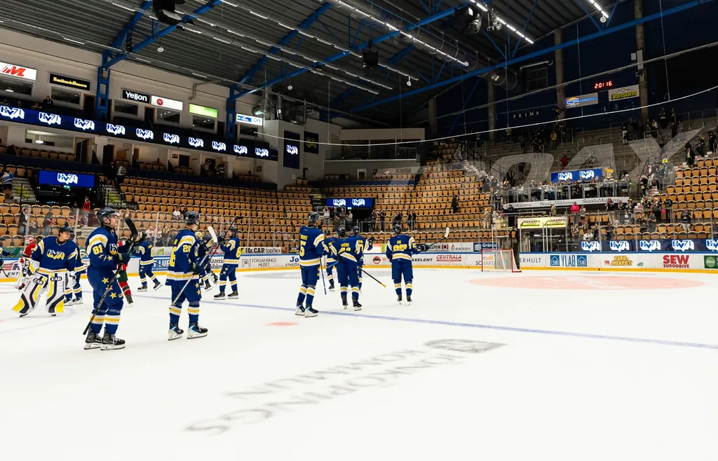 HV71 letar nyförvärv inför SHL-premiären.