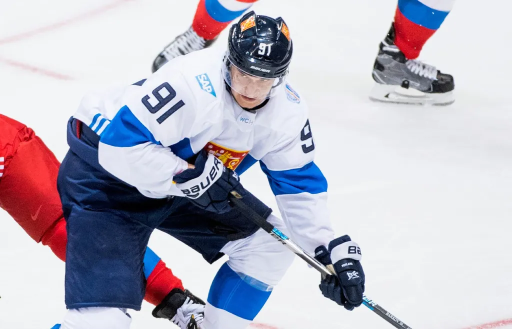 Aleksander Barkov blir en av Finlands viktigaste spelare i 4 Nations Face-Off