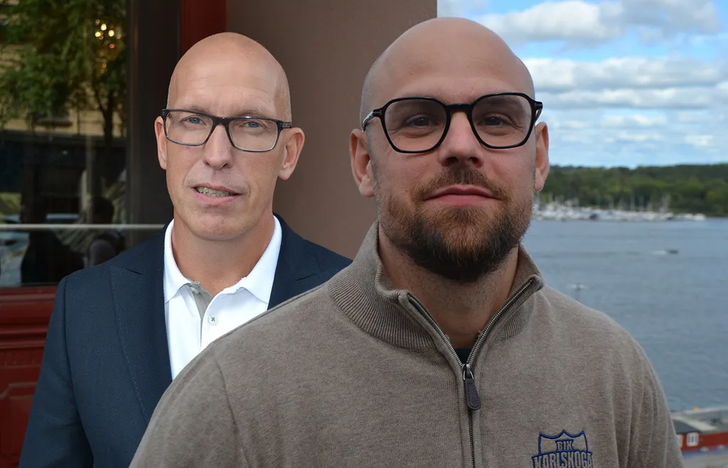 Fredrik Andersson, MoDo, och Dennis Hall, Karlskoga