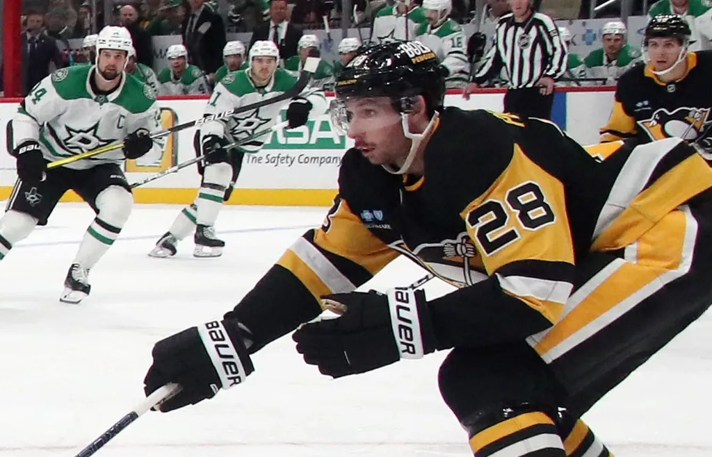 Marcus Pettersson är den svenska NHL-spelare som är troligast att bli trejdad den här säsongen