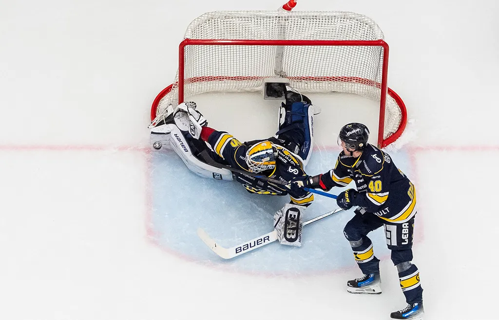 Frederik Dichow med en jätteräddning i onsdagskvällens match mot MoDo