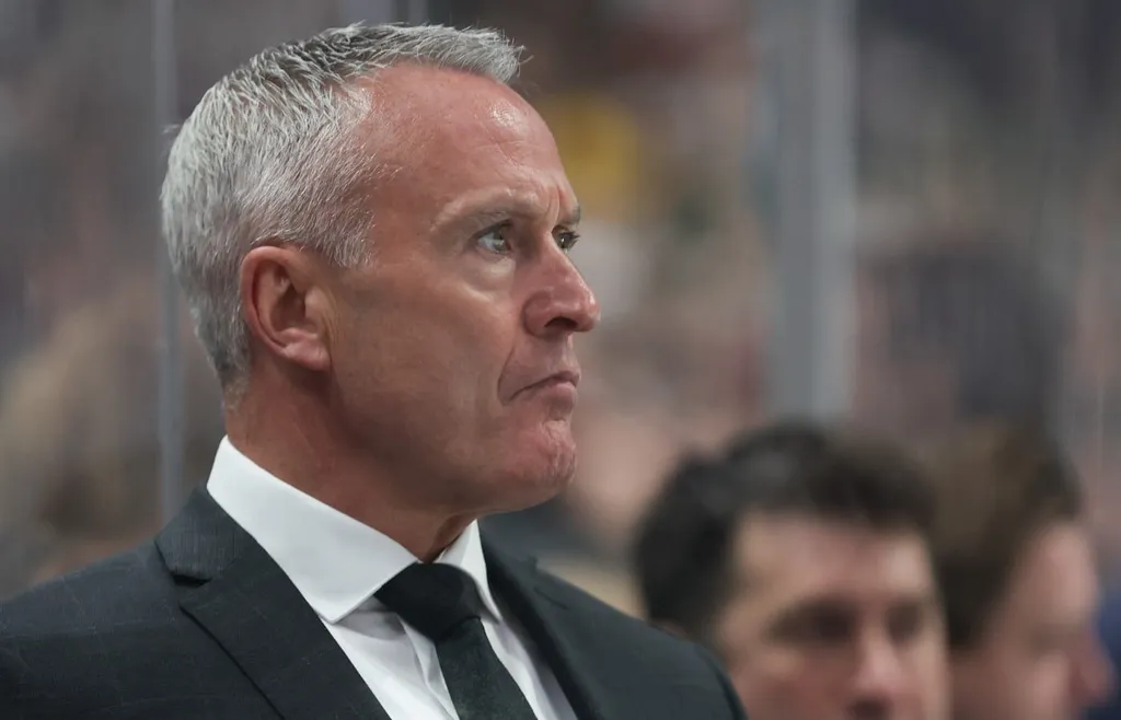 Dean Evason har en svår uppgift framför sig i Columbus