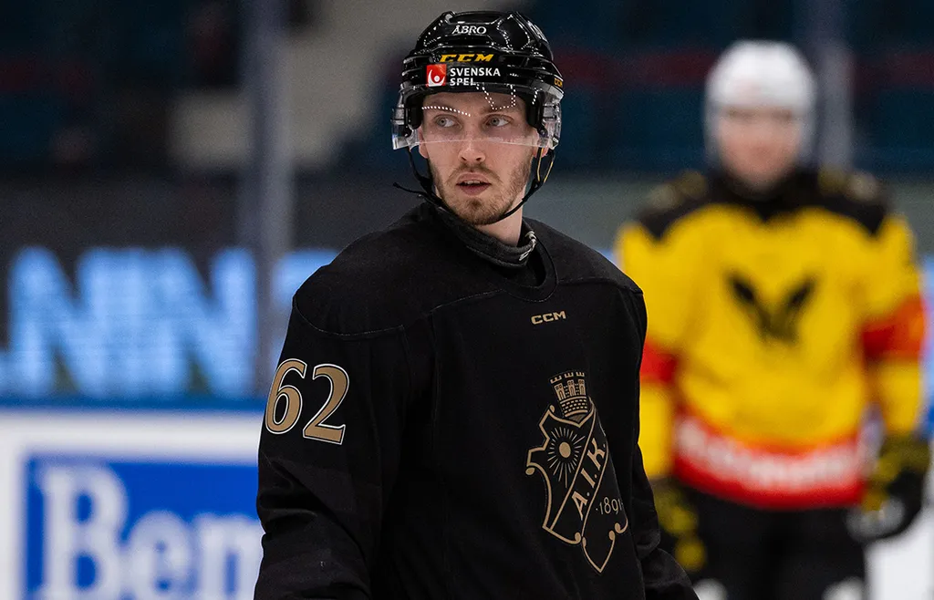 Simon Åkerström var en nyckelspelare för AIK, och ett tungt tapp när han skadades