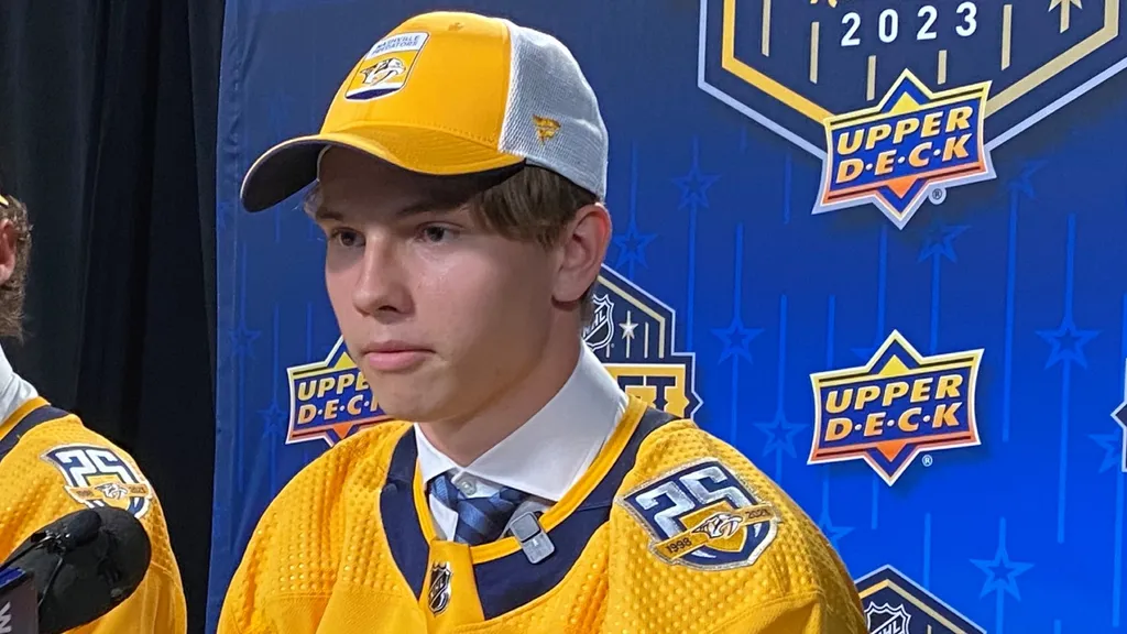 Felix Nilsson draftades av Nashville 2023.