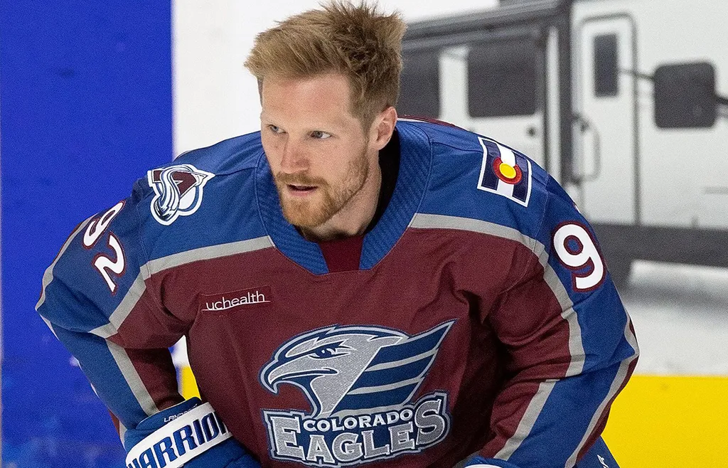 Gabriel Landeskog under comebacken i AHL med Colorado Eagles