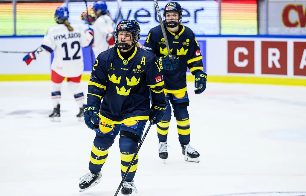Damkronorna inledde Lidl Hockey Games med förlust i Södertälje
