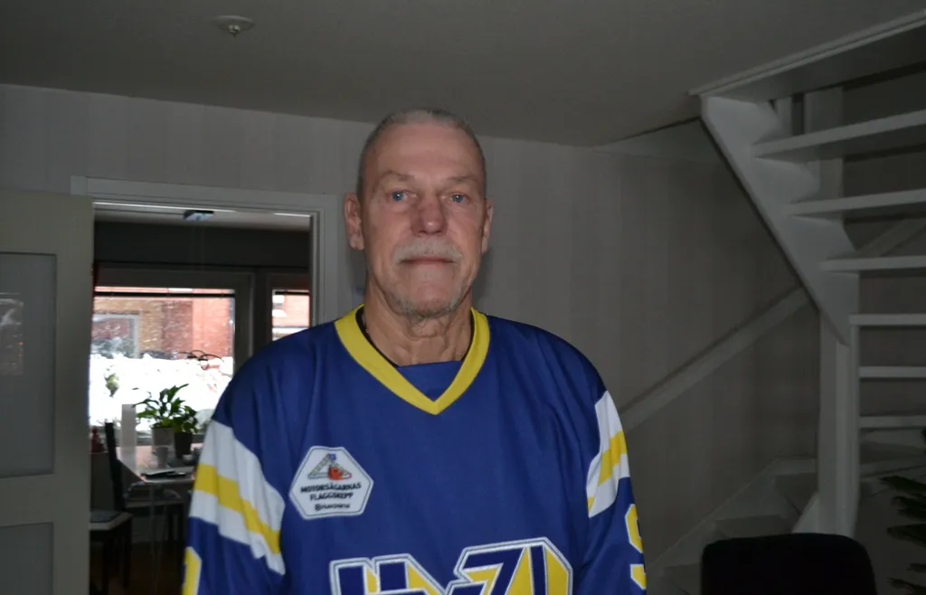 Janne Bergstrand blev avstängd i ett halvår efter tilltaget mot domaren